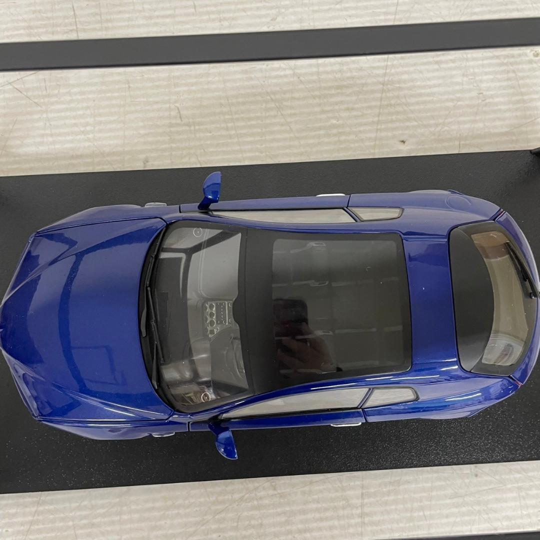 ノレブ Alfa Romeo Brera 1/18スケール ミニカー Y0953