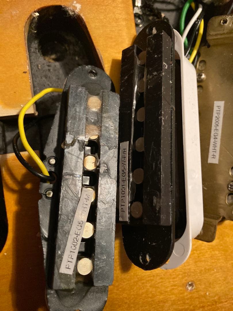 Squier スクワイア ストラト　ハードテイル仕様 SSH 調整済み