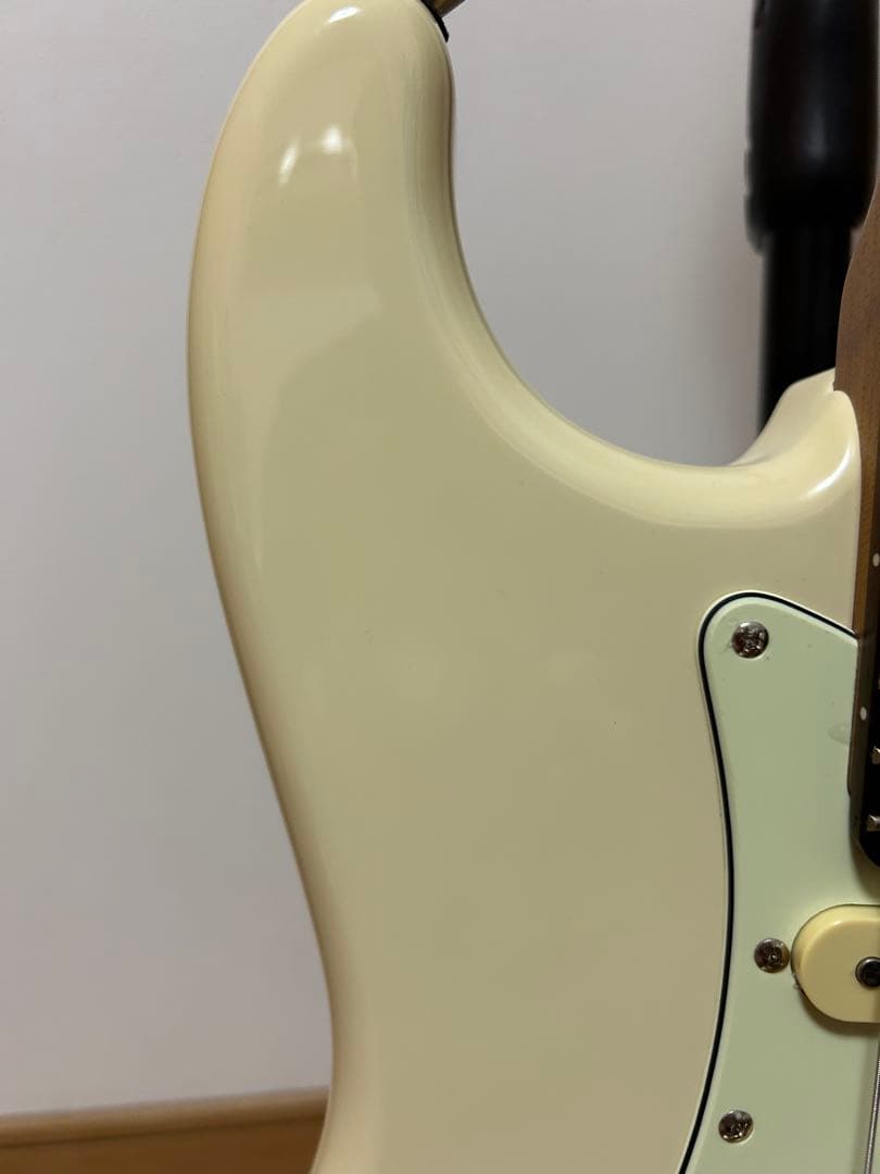 美品おまけ付　Bacchus BST-2-RSM/R OWH ストラト　ギター