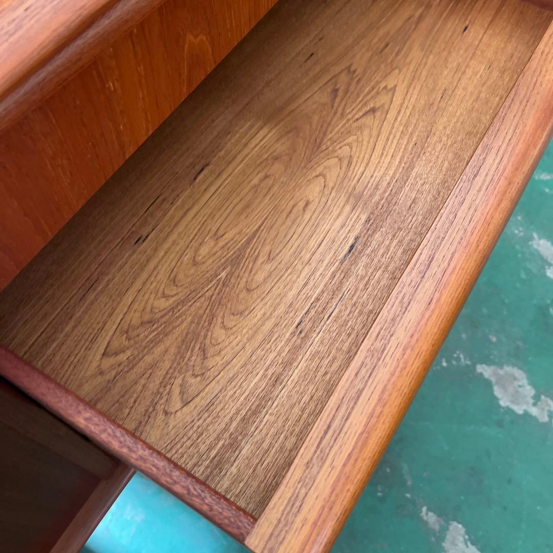 マドセン　サイドボード