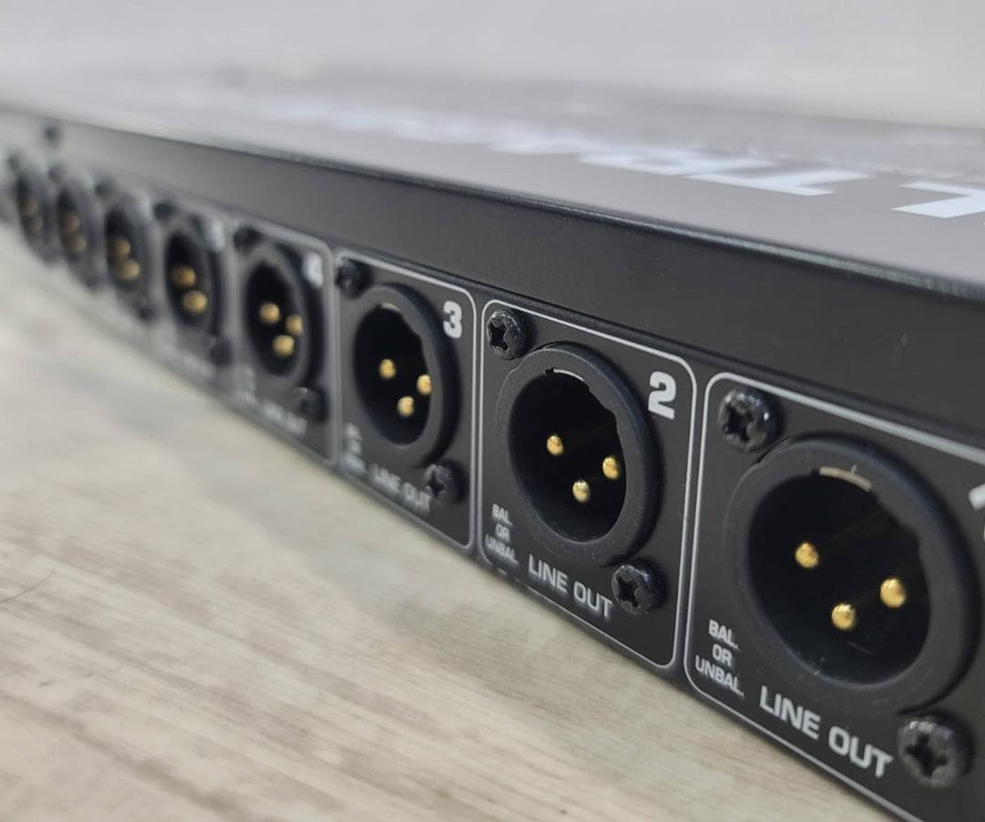 【美品】Behringer AD/DA コンバータ 8ch ADA8000 ②