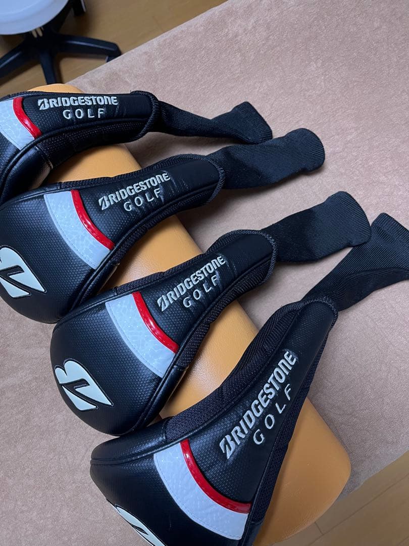 ブリヂストン　キャディーバック　 ヘッドカバーセット　ボストンバッグ