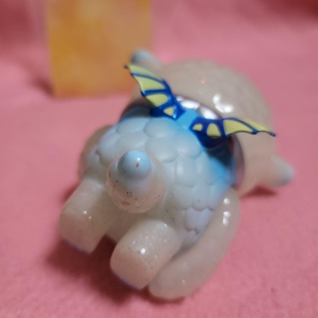 怪獣ネムケ　NEMUKE　ひかりバンビ　 Holy  color　ソフビ