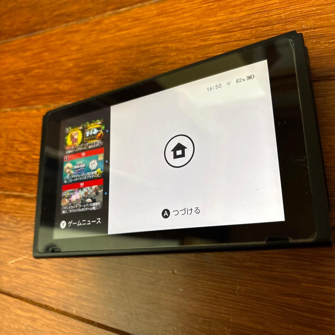 任天堂Switch スイッチ　本体　nintendo