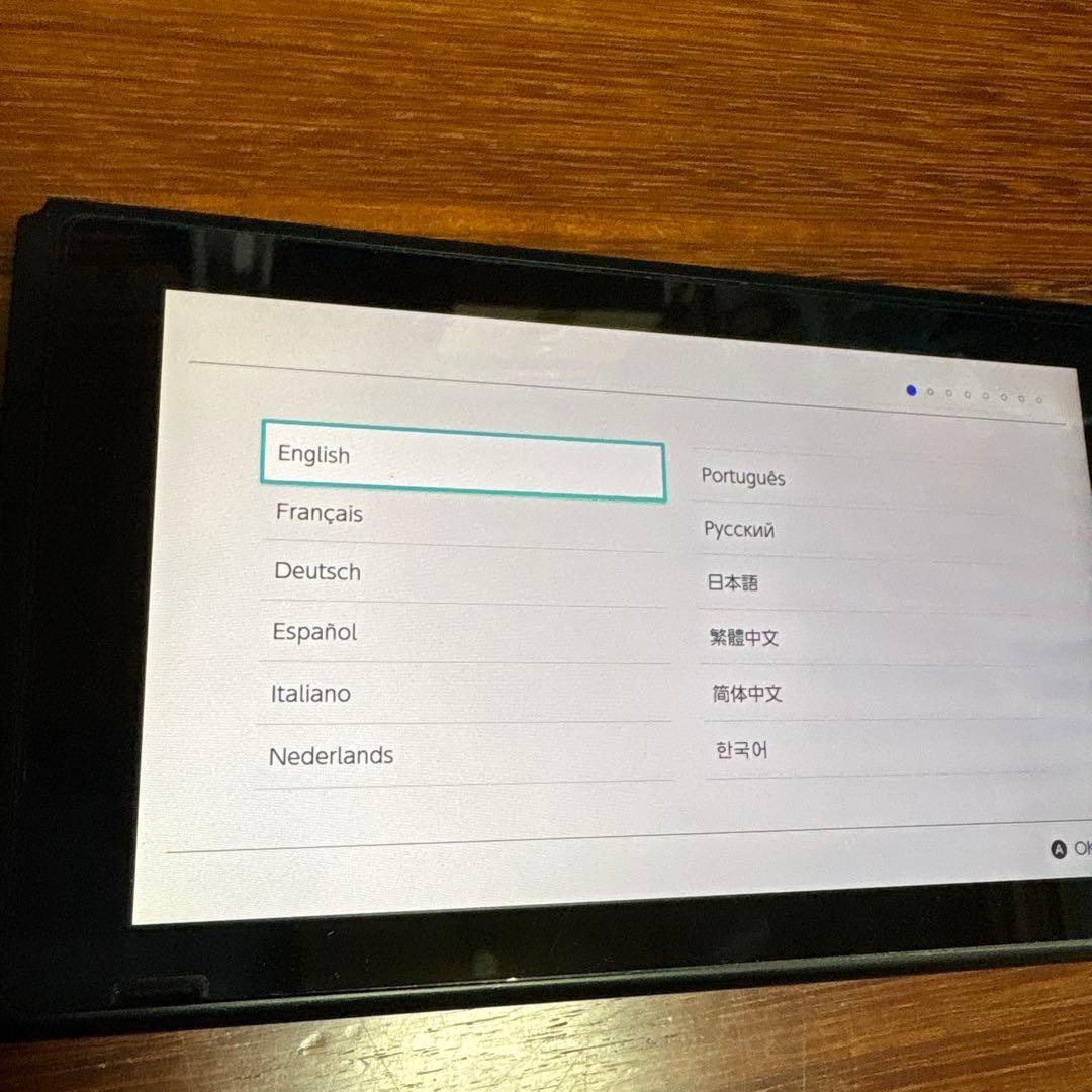 任天堂Switch スイッチ　本体　nintendo