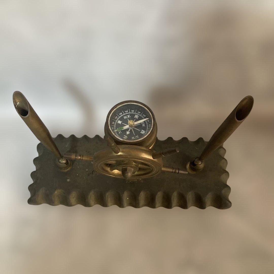 舵とコンパスの真鍮製ペン立て