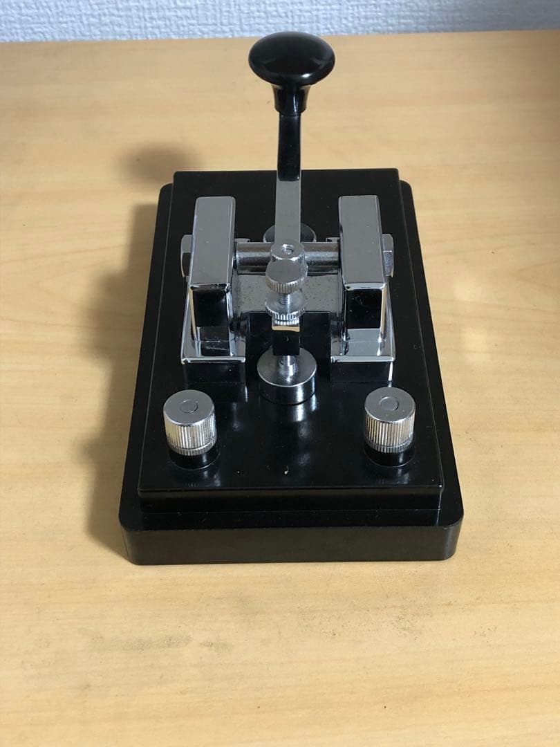 電鍵 モールス信号 アマチュア無線 縦振れ