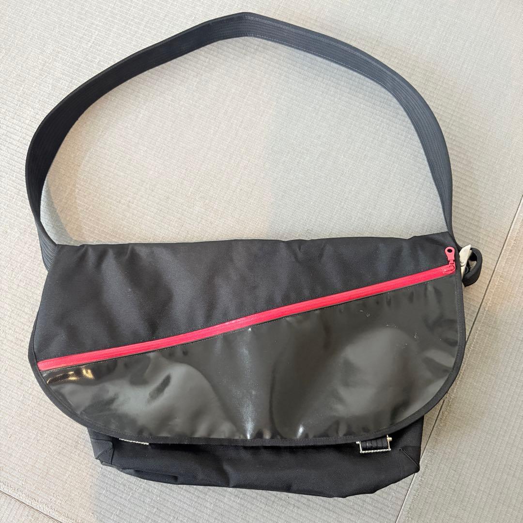 narifuri(ナリフリ) StarWarsコラボ メッセンジャーバッグ