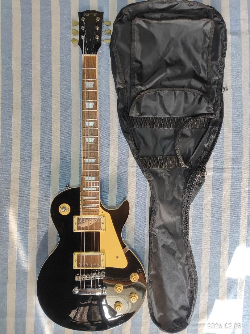 K・GarageのレスポールタイプセットネックのLost Pearlモデル美品