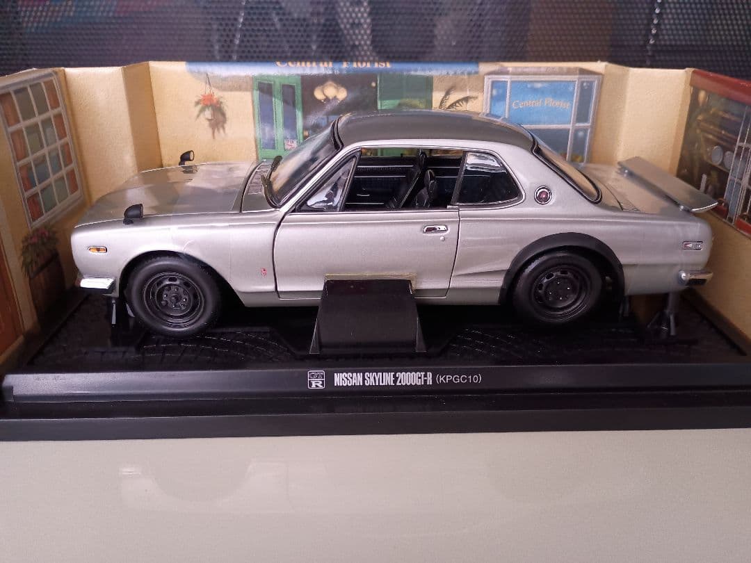 京商 日産 ニッサン スカイライン 2000GT-R KPGC10 1/18