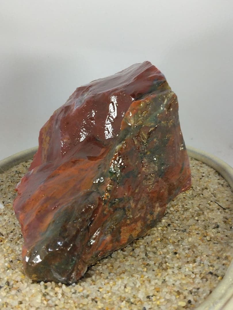 佐渡羽茂五色石