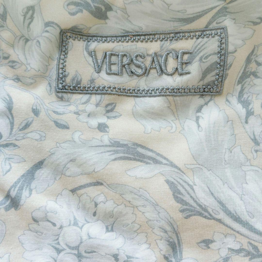 VERSACE 　ヴェルサーチ　花柄 　ペット服　犬服 新品タグ付き　L