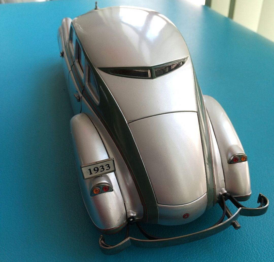 ミニカー 1/18 1933 Pierce-Arrow Silver Arrow