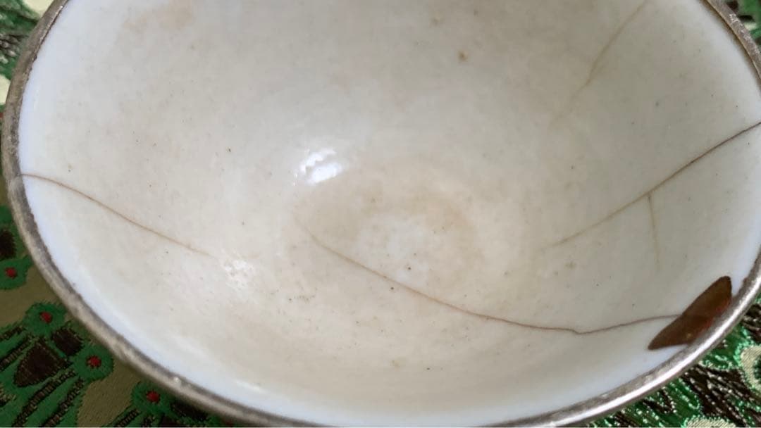 古渡　銀履輪　ビンテージ　中国明朝？薄手白地紅緑彩　猪口　茶杯　茶碗　湯呑