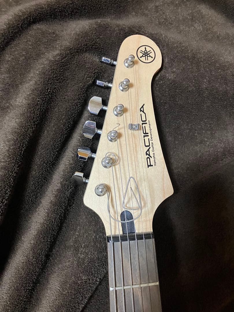 ギター YAMAHA PACIFICA012