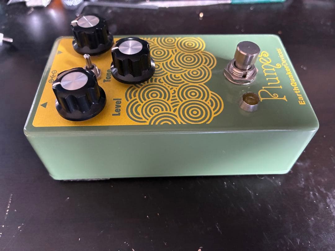ギター Earth Quaker Devices \"Plumes\"