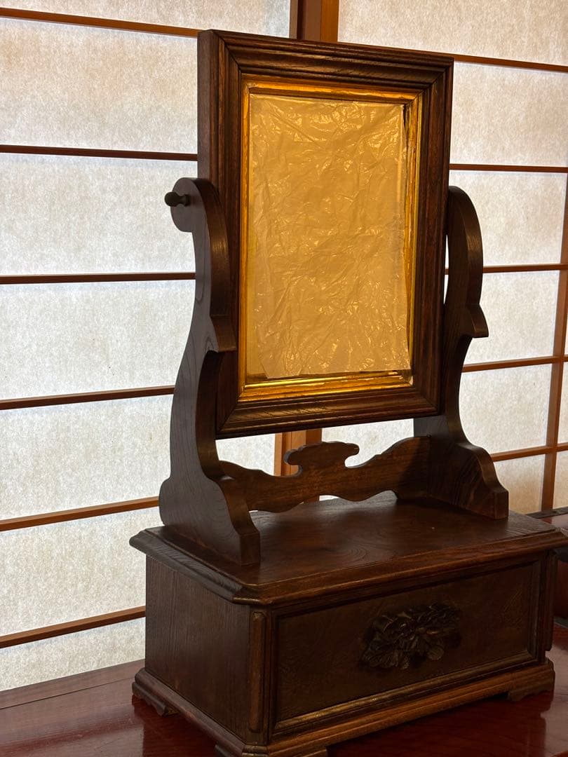 骨董品 明治、大正指物師による特別注文の芸者鏡台。