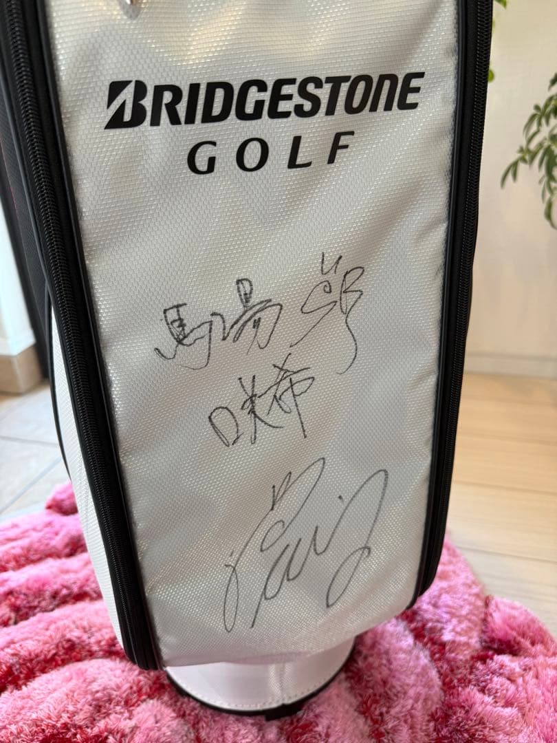 BRIDGESTONE GOLF キャディバッグ 馬場咲希と横峰さくらサイン入り