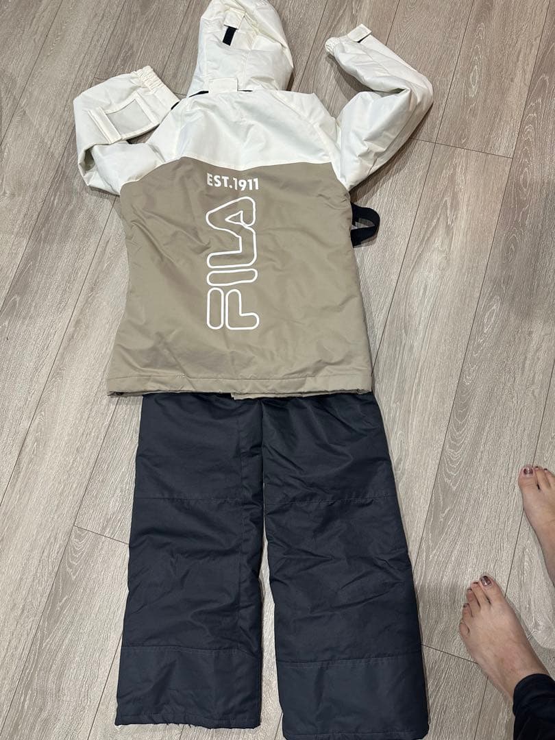 FILA スノーウェア 上下 セット 150 超美品 ボードウエア