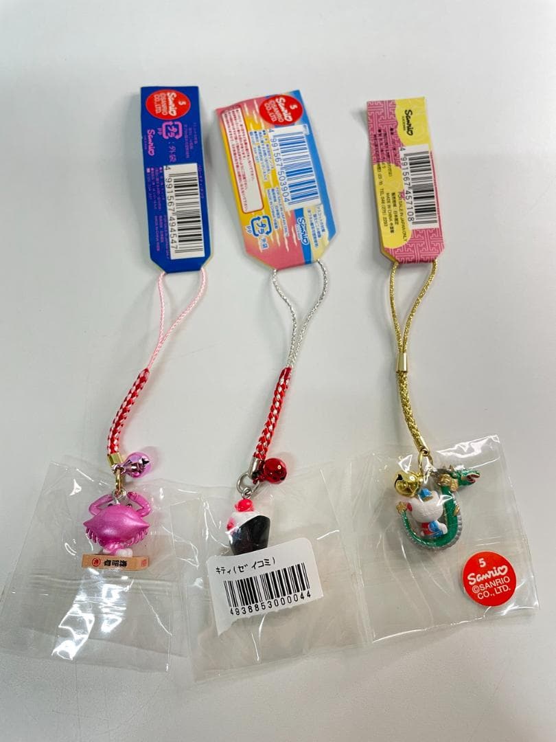 ◆サンリオ HELLO KITTY ご当地ストラップ 27個セット 　08270