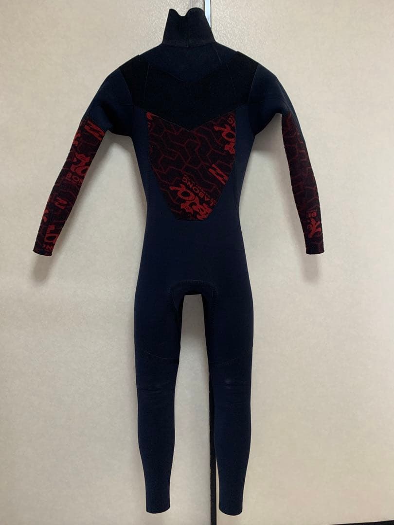 BILLABONG セミドライ　ウェットスーツ Ｌサイズ