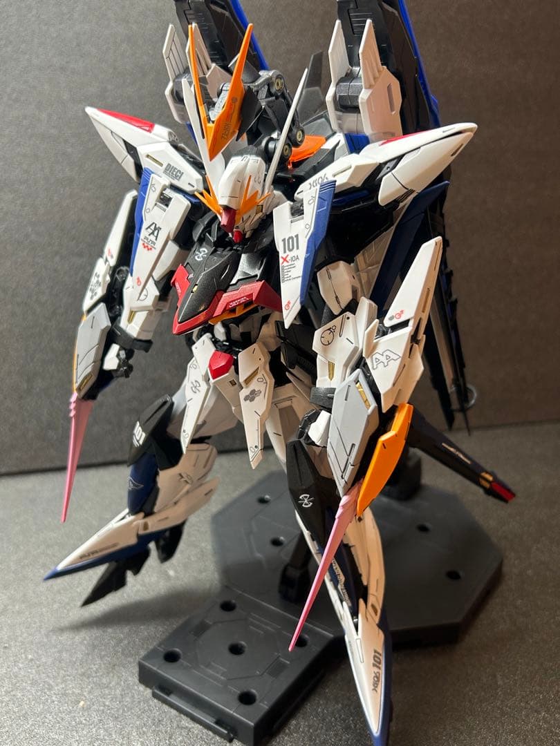 MG エクリプスガンダム&ライジンストライカー フリーダムカラー 完成品