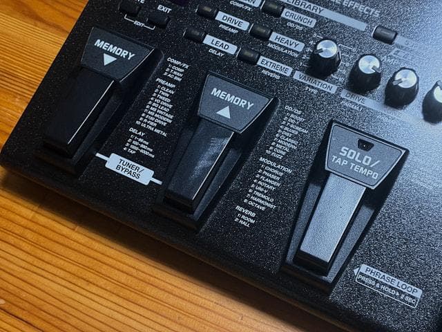 BOSS ギター用マルチ・エフェクター ME-25