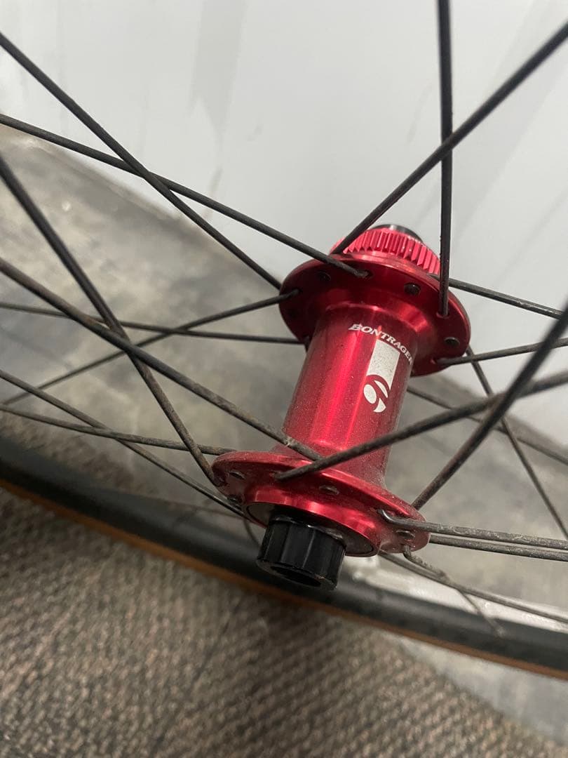 Bontrager Paradigm R3 700C ホイールセット