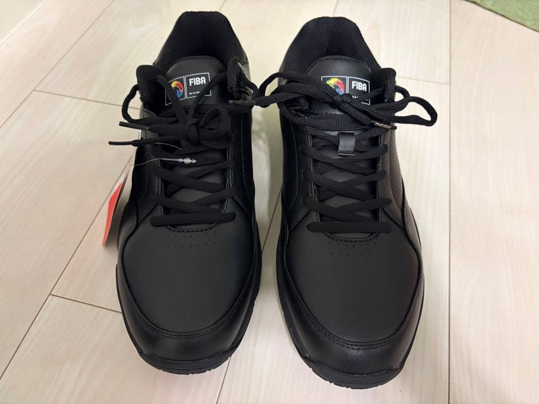 未使用 peak バスケレフリーシューズ26.5