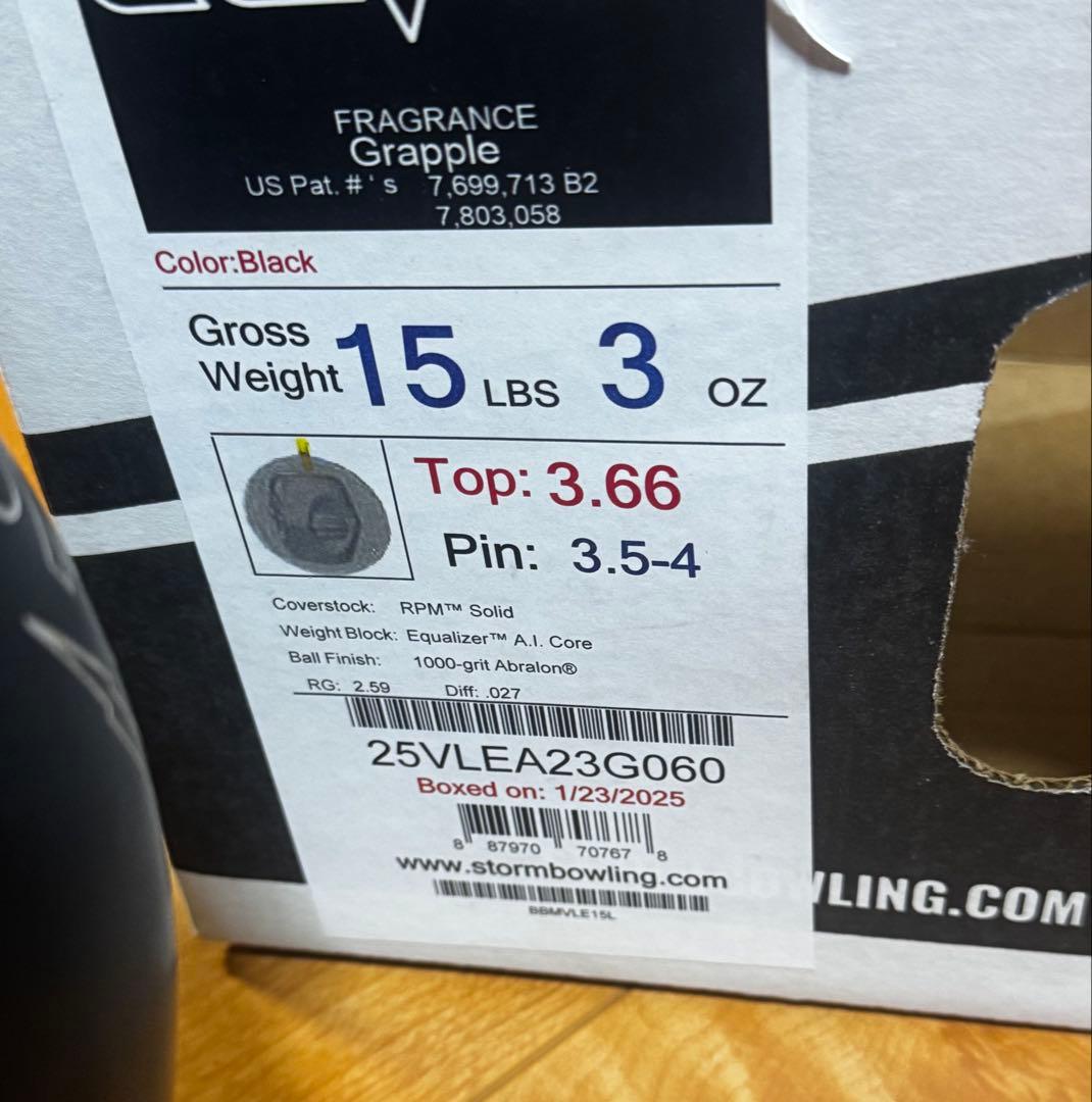 LEVEL(レベル、レヴェル) ボウリング ボール 15ポンド 3oz未使用品