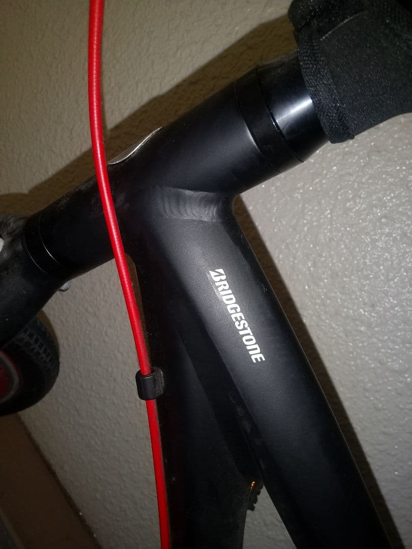 ブリジストン　レベナ　１６インチ　キッズバイク　黒　自転車　幼児　スポーツバイク