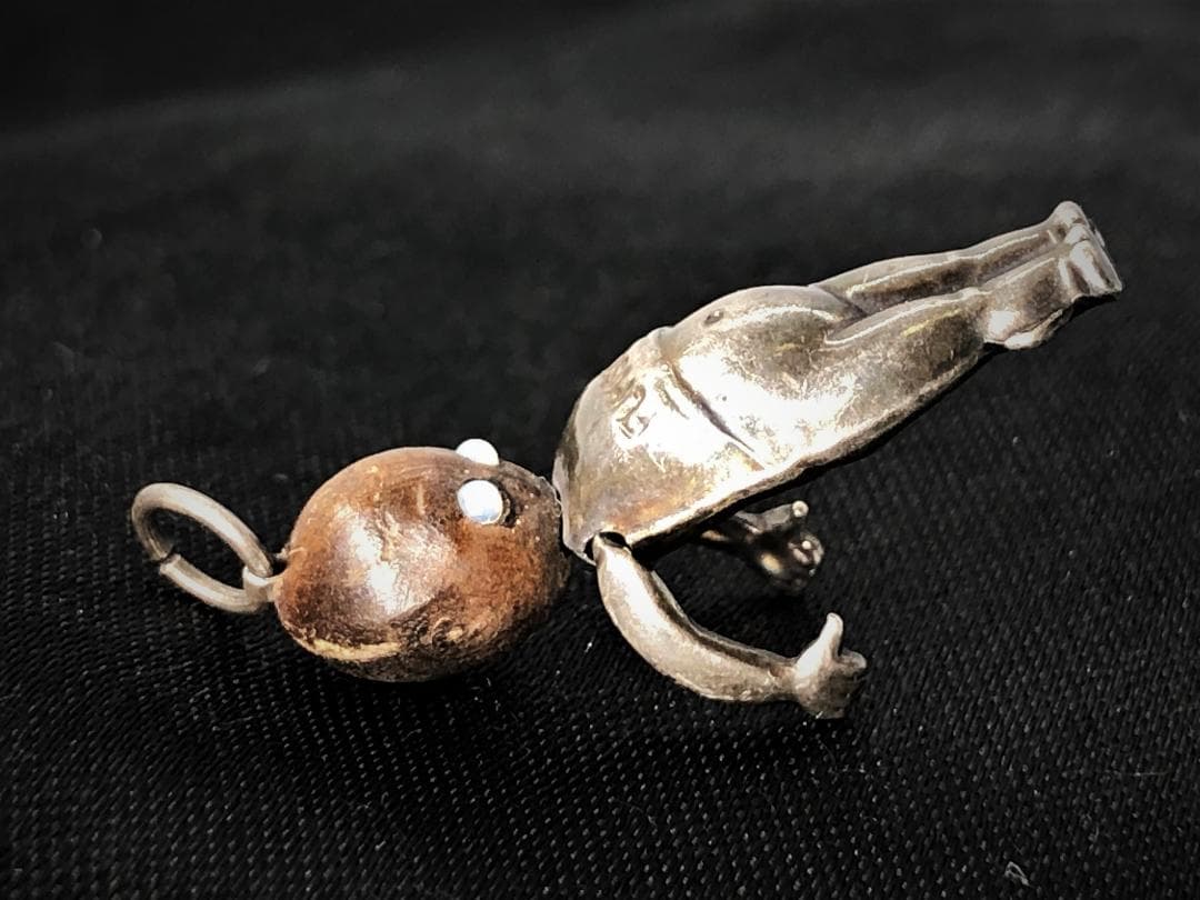 【 FUMSUP TOUCH WOOD チャーム 】 ビクトリア朝～第一次大戦中