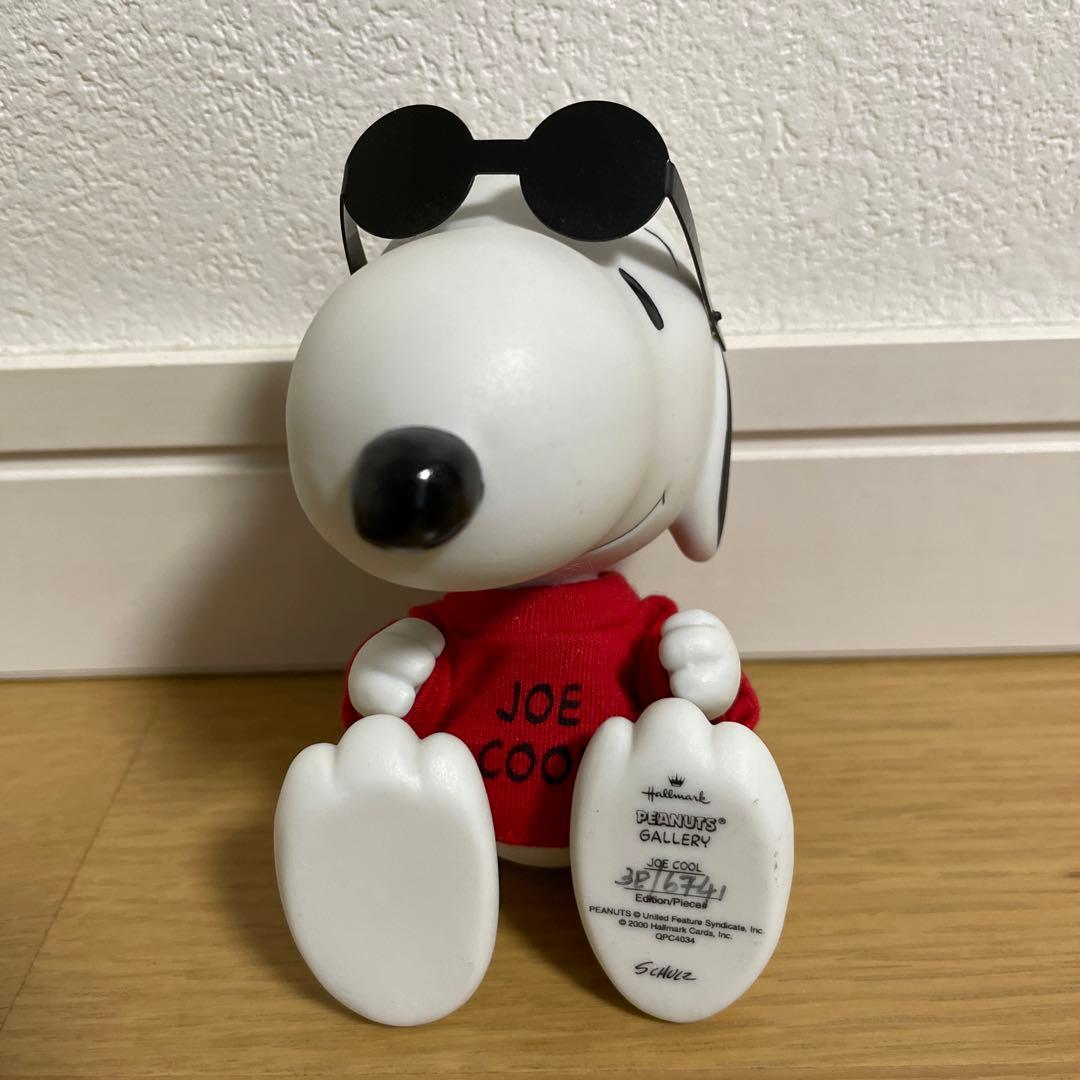 スヌーピーJOECOOLのフィギュア