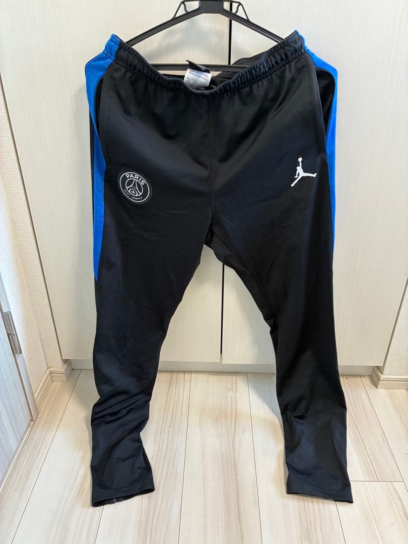 【SHG:中古】パリ・サンジェルマン　トレーニングウェアセットアップ
