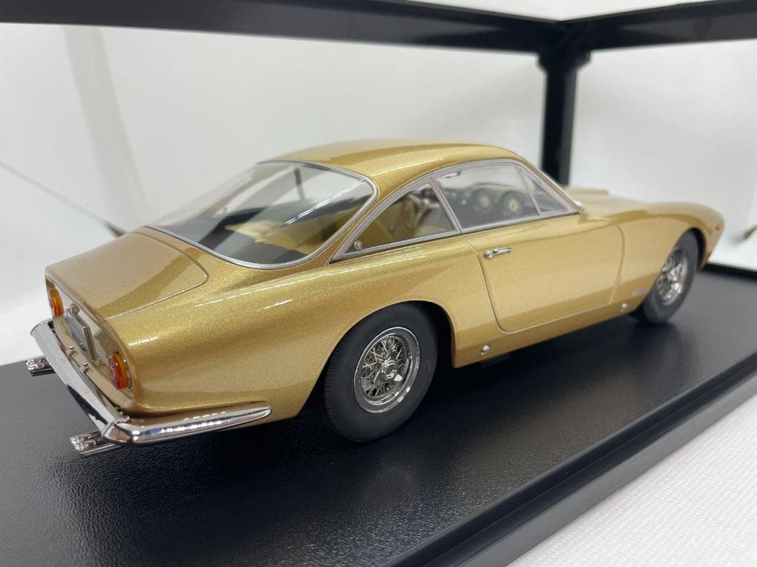 301-039 KK 1/18 フェラーリ 250 GT Lusso 1962