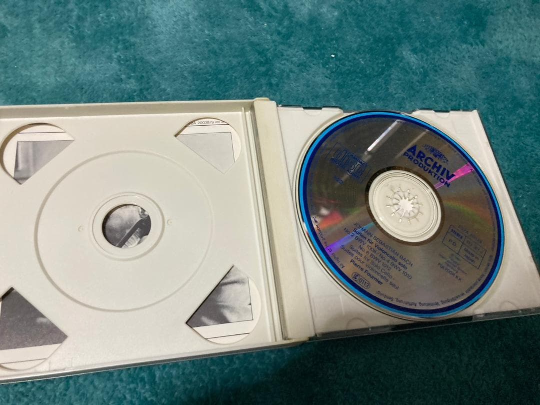 ピエール・フルニエ(チェロ) 他 / J・S・バッハ：無伴奏チェロ組曲(全曲)