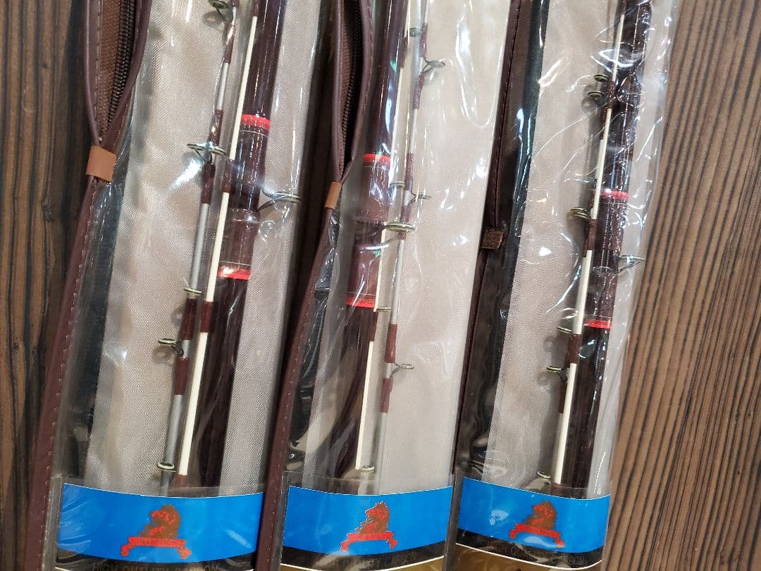 未使用　カーボン舟竿　秘伝　1-210　３本セット