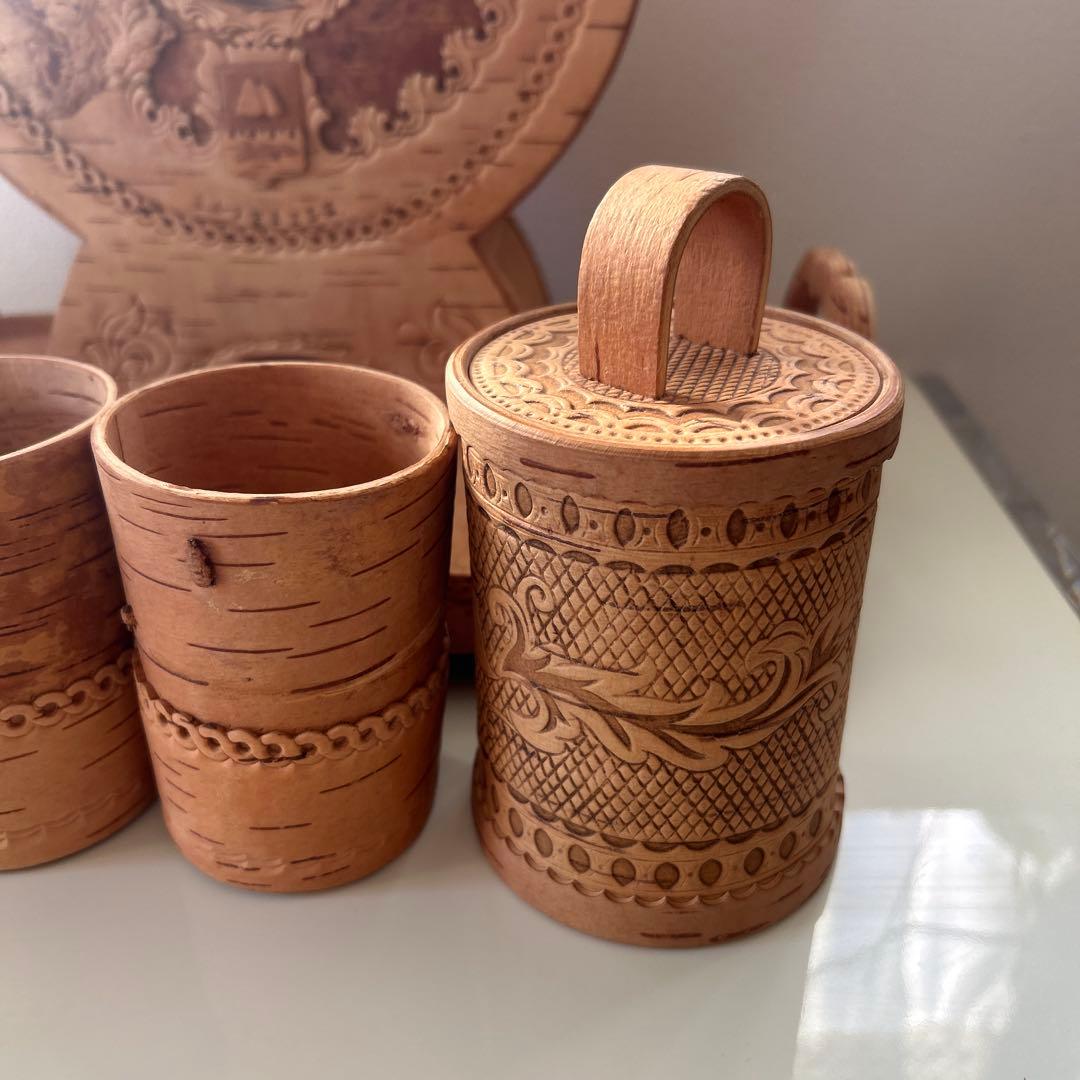 白樺の樹皮で作られたロシアの伝統的な茶器セット 6点セット