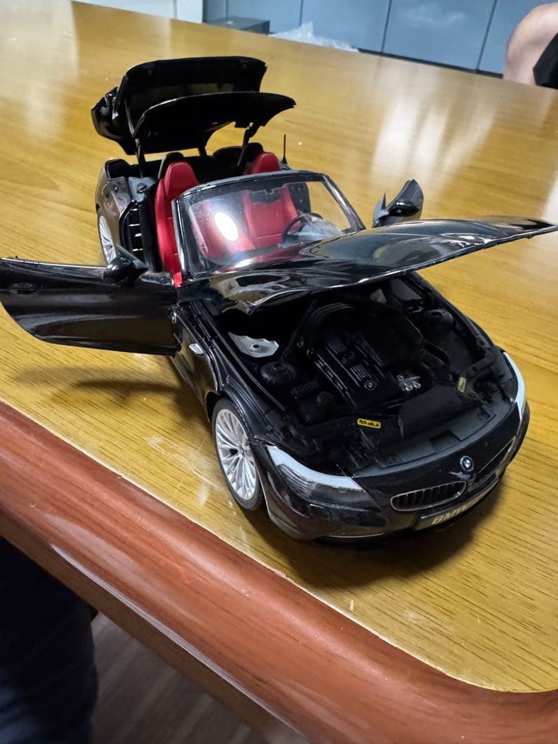  Z4 sDrive35i (E89) 1/18 京商　ブラック