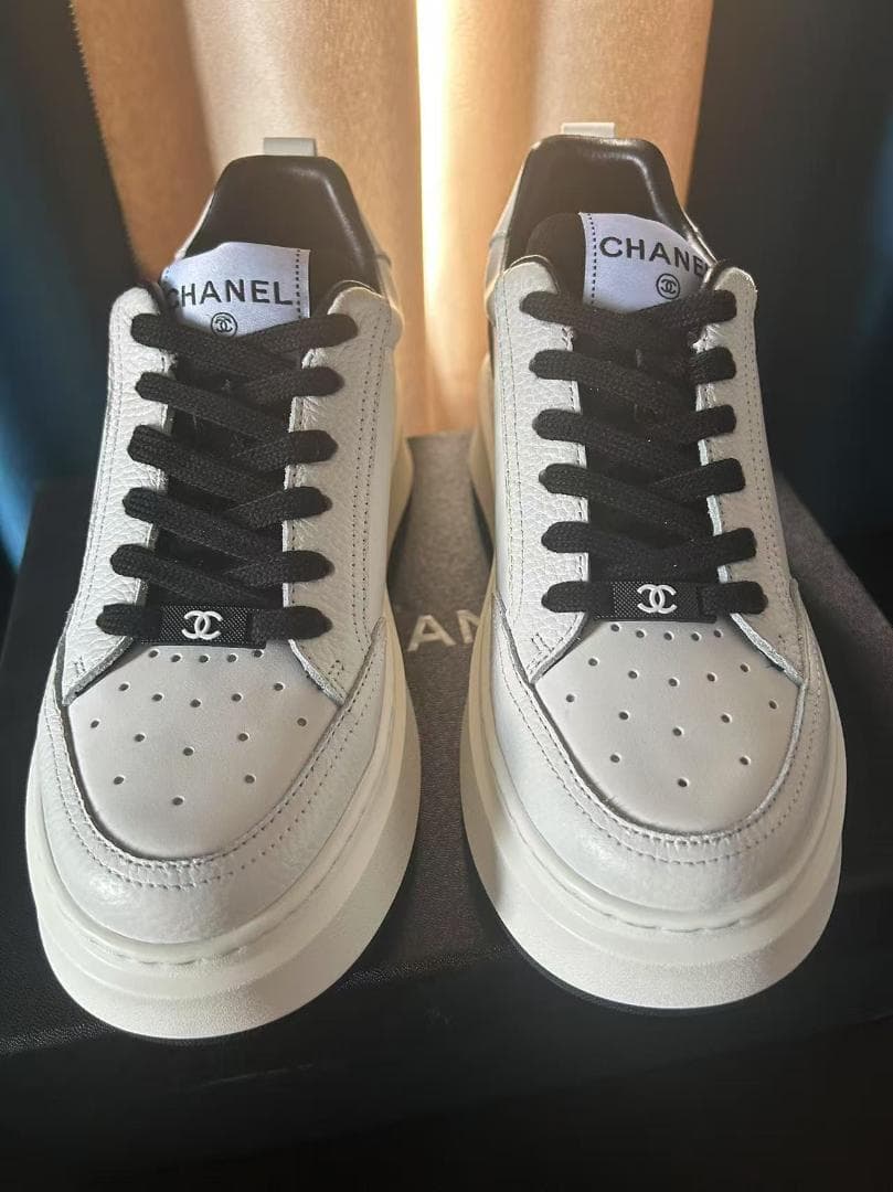 CHANEL シャネル　スニーカー ホワイト 37