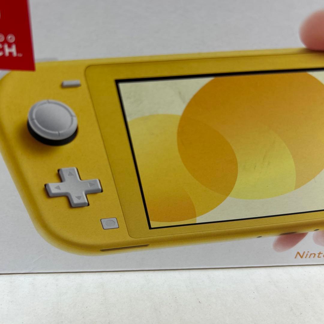 Nintendo Switch Lite イエロー　※未使用品　箱イタミ