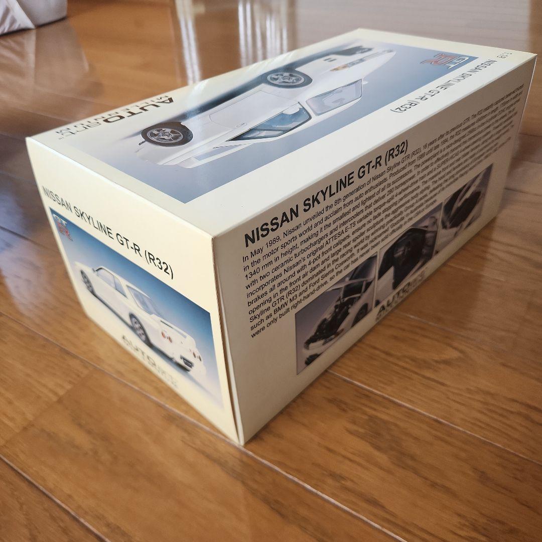 ミニカー NISSAN SKYLINE GT-R (R32) 1/18 AUTOart