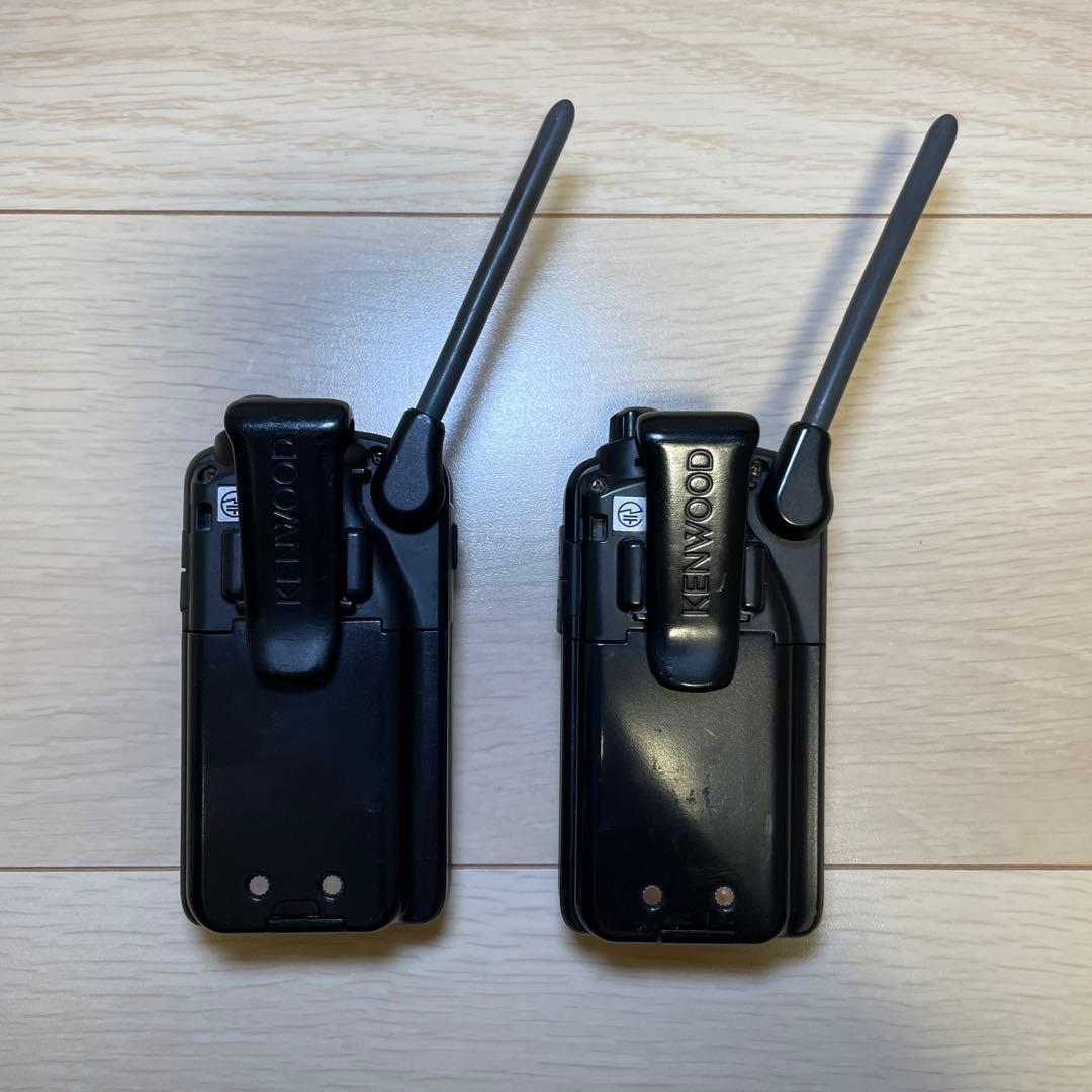 KENWOOD UBZ-LP20 トランシーバー 赤黒 充電器付き