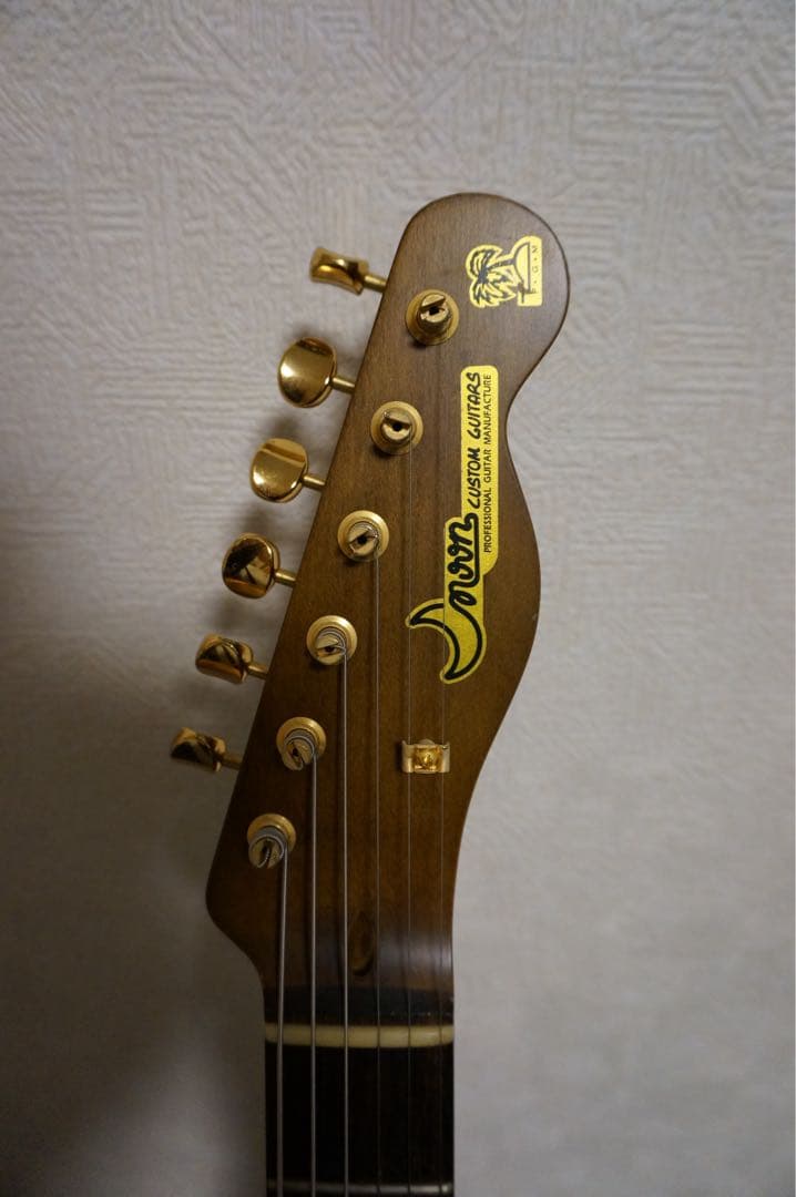 Moon - RM283DX WN/R GO レゲエマスター