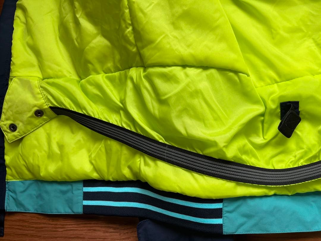 BURTONスノーボードジャケット(キッズ)＋おまけパンツ