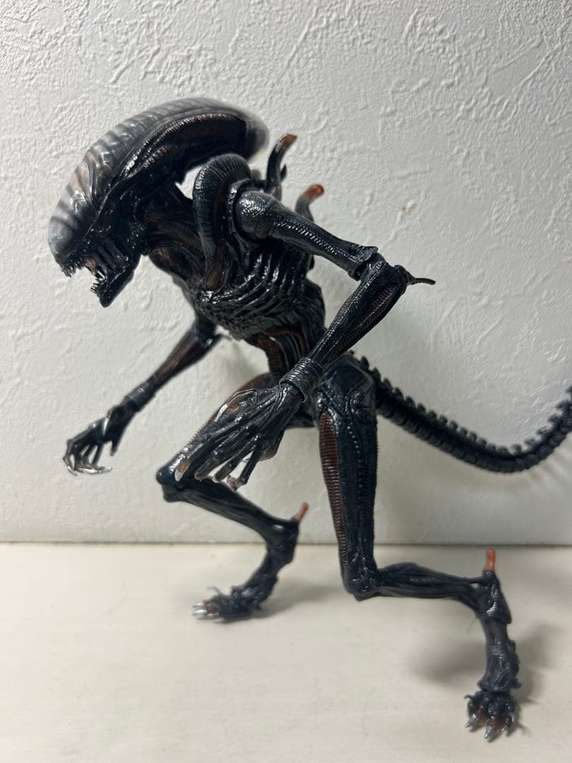 NECA ネカ スコーチドゼノモーフ エイリアン ロムルス フィギュア