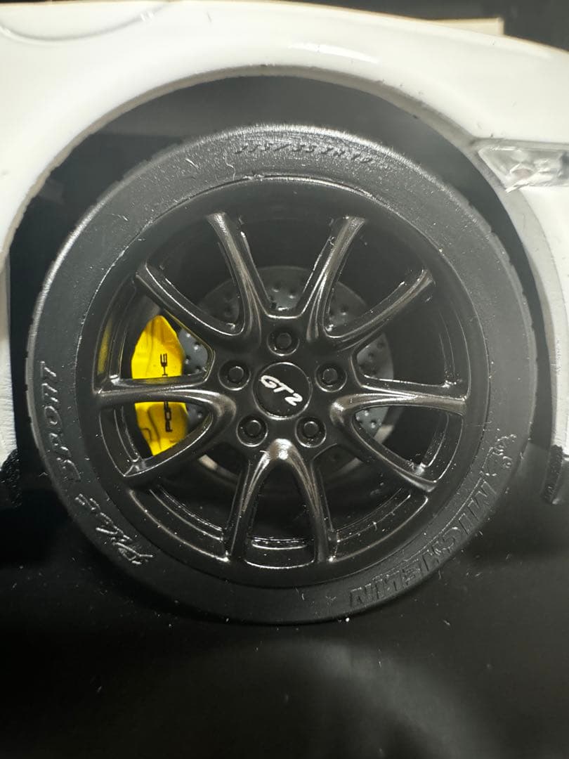 【NOREV】1/18 PORSCHE 911 GT2