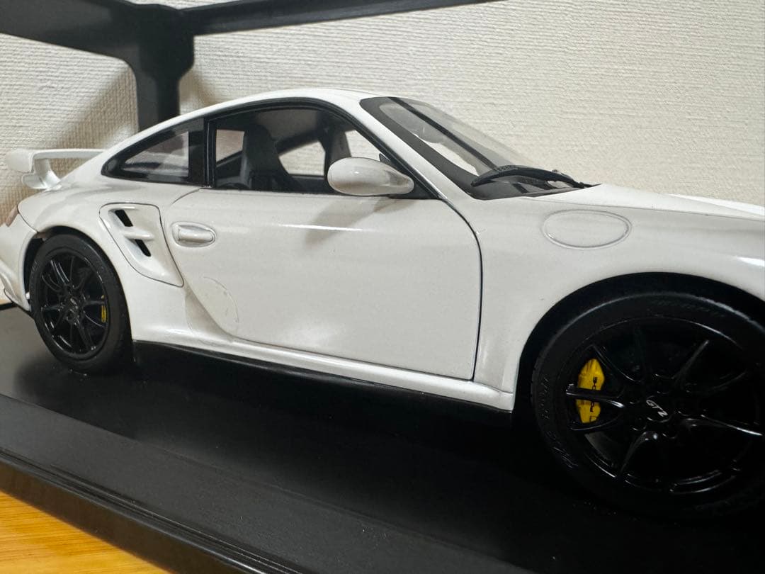 【NOREV】1/18 PORSCHE 911 GT2