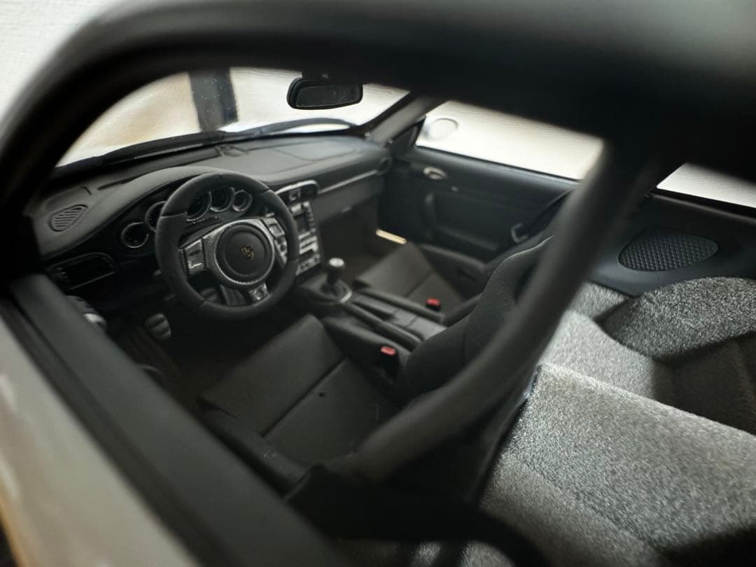 【NOREV】1/18 PORSCHE 911 GT2