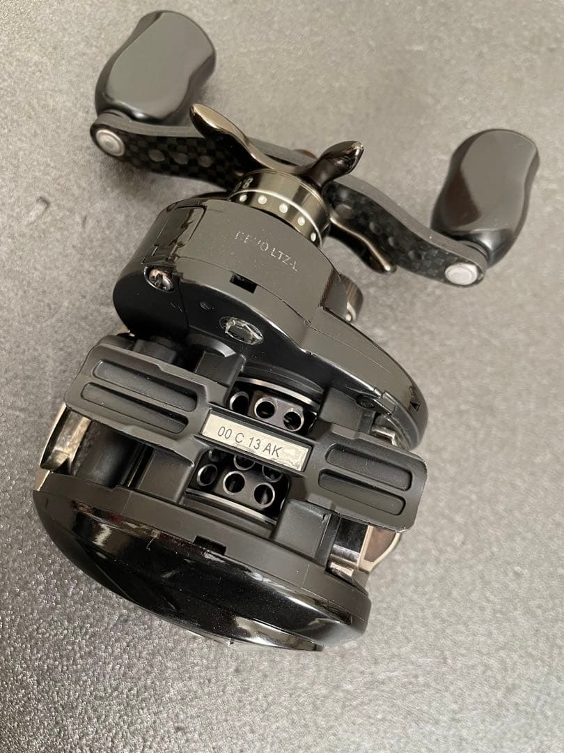 アブガルシア REVO LTZ AE74-Racing 8.01 左